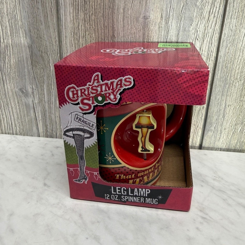 A Christmas Story Leg Lamp 12 oz Spinner Mug Fragile Italian Red Green ICUP New